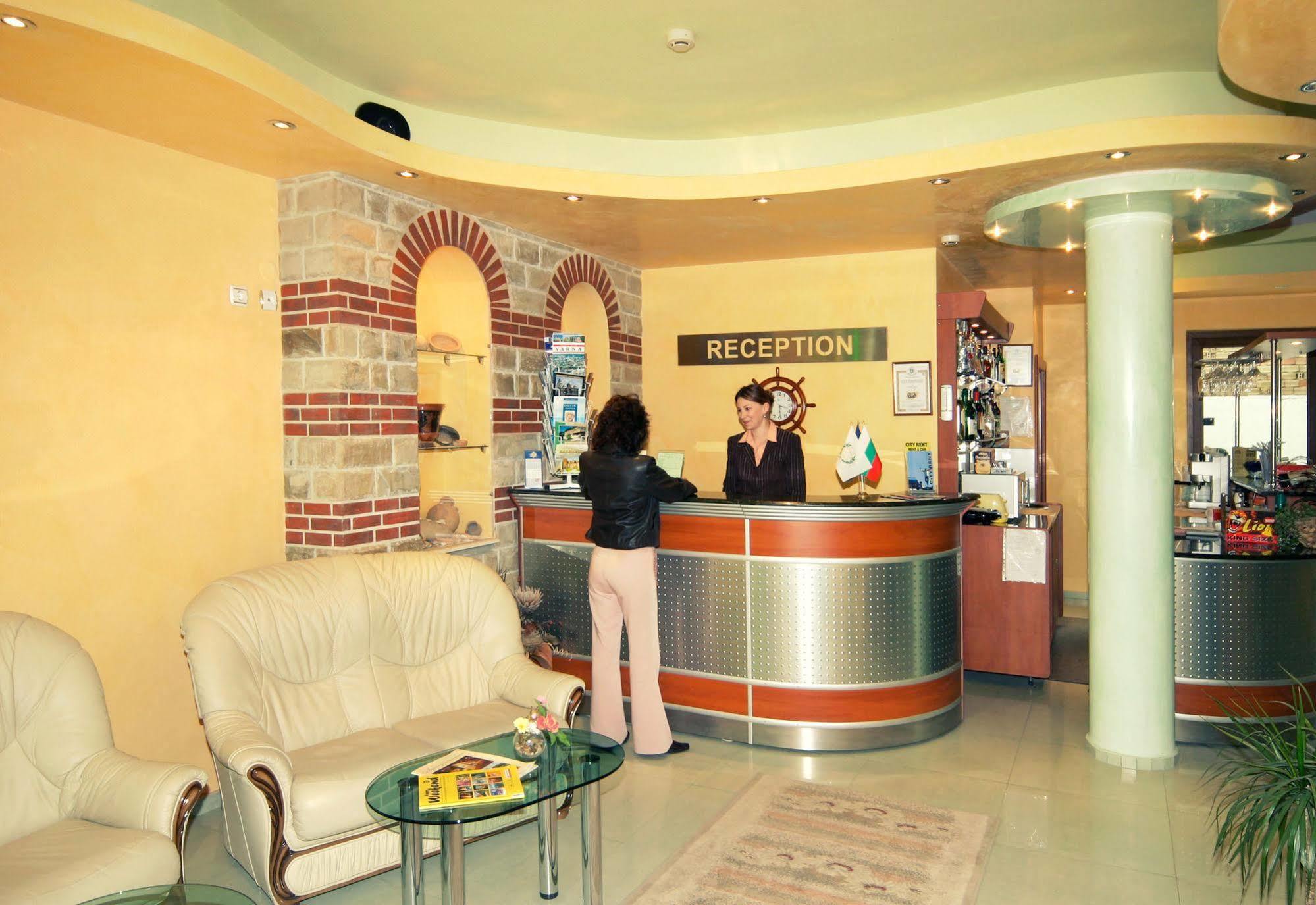 Dionis Hotel 바르나 외부 사진
